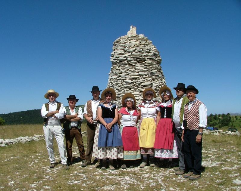 Cairn 2000 - Montagne de Lure - 0004.jpg